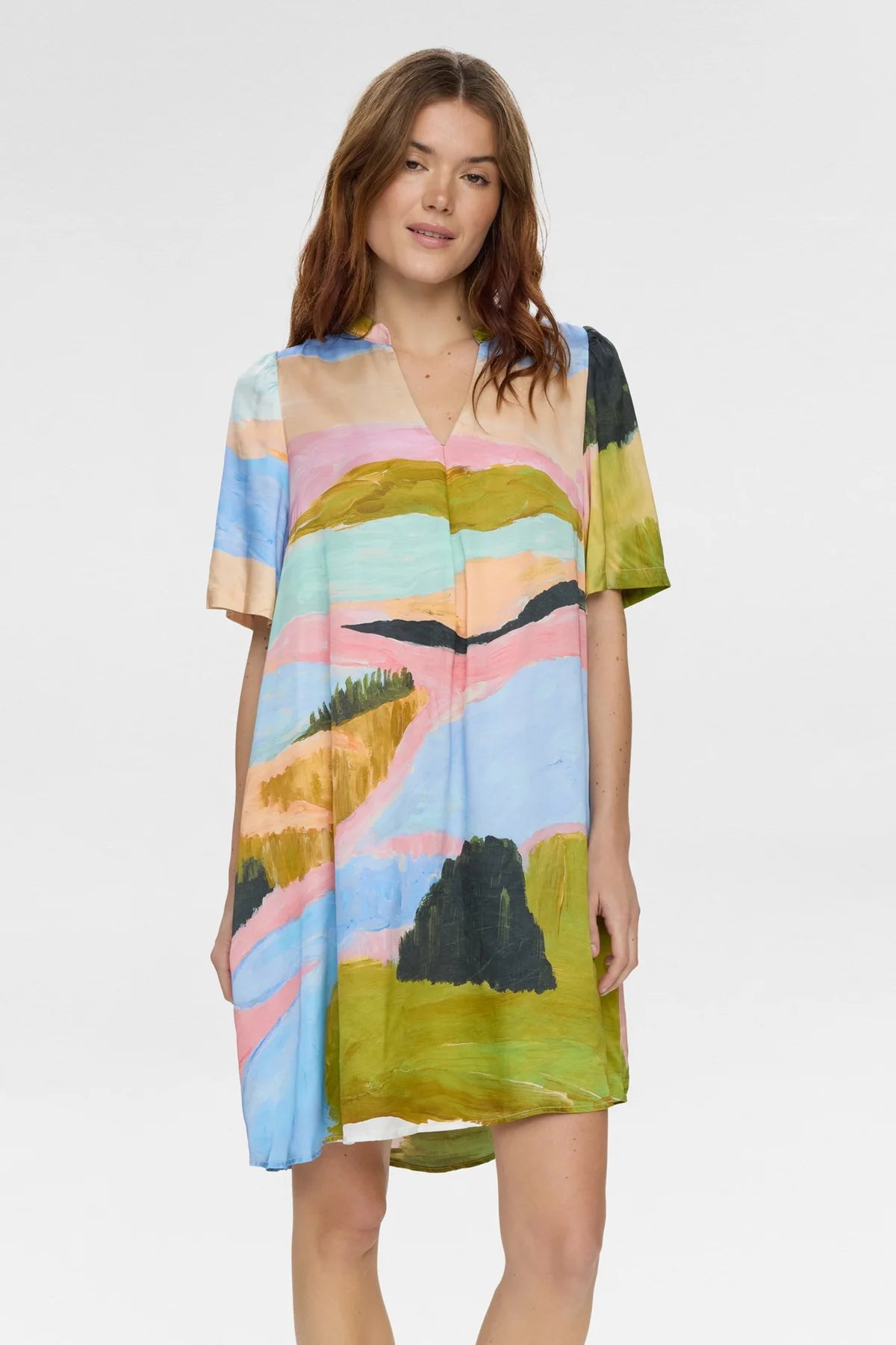 Numeadow V-Neck Dress