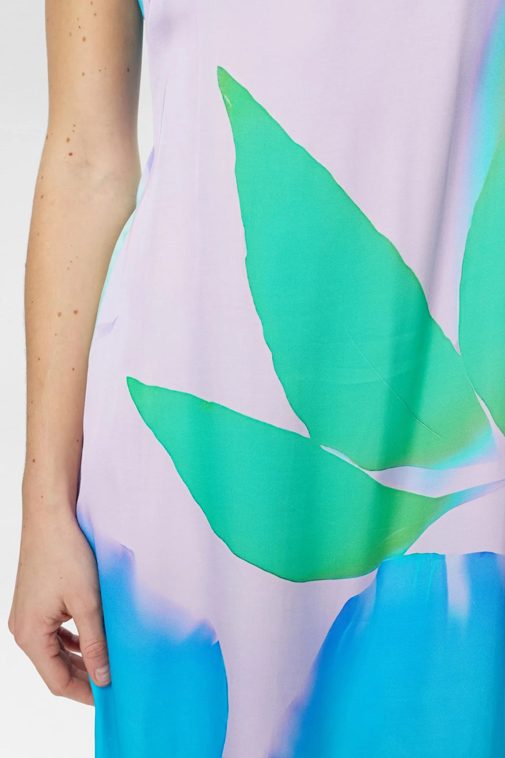 Nusunlee Dress - Orchid Bloom