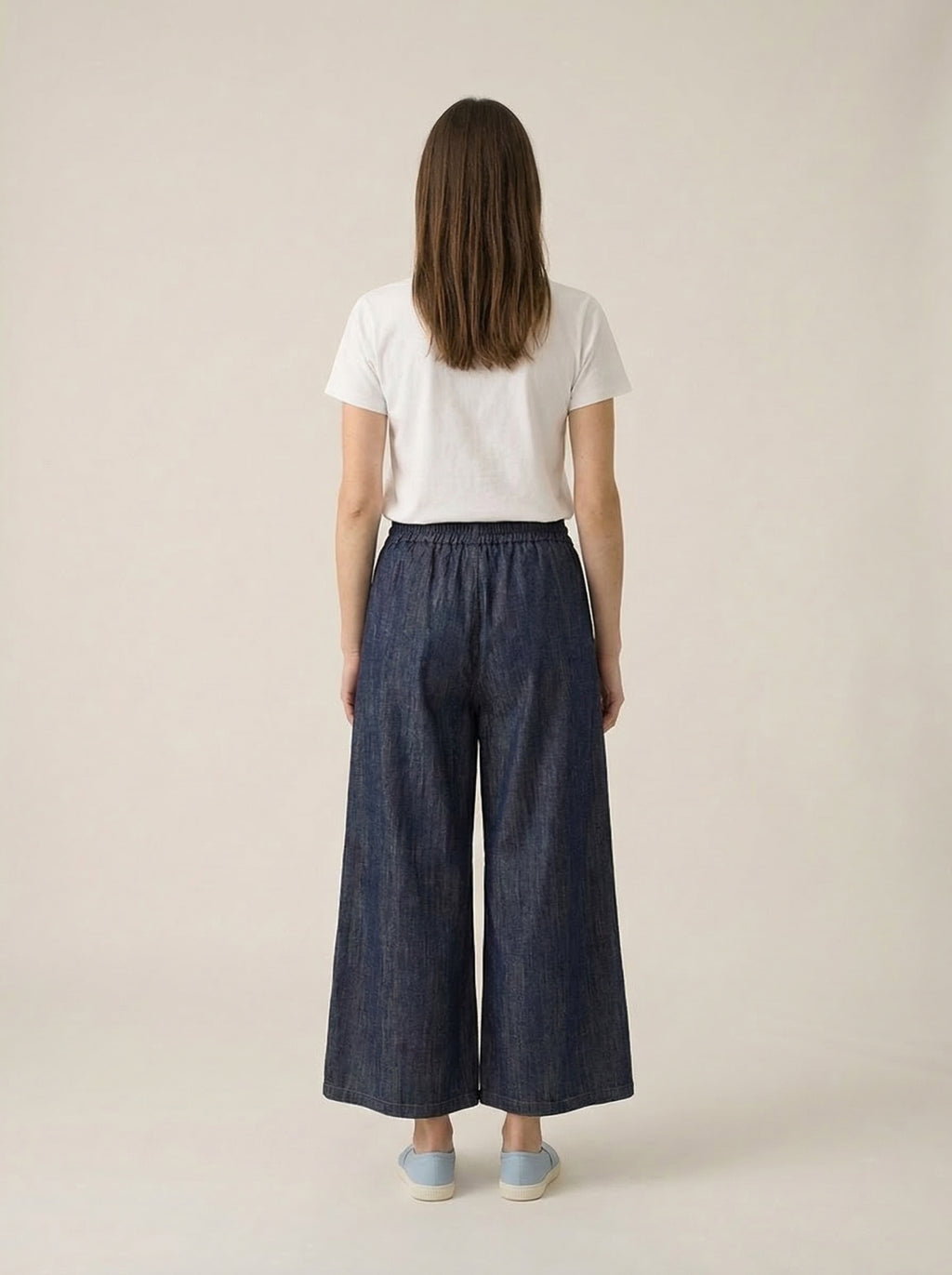Wide Leg Jeans with Εmbroidered Flowers