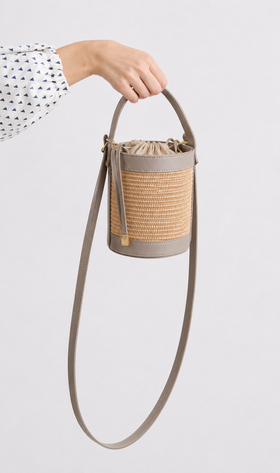 Greige Raffia bag