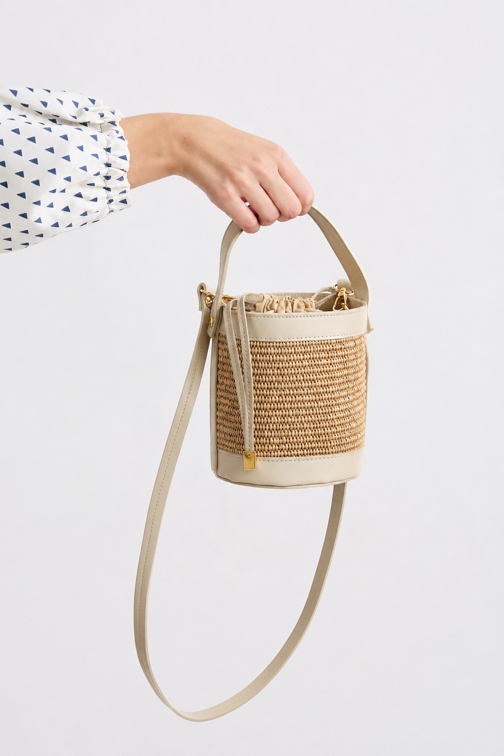White Raffia bag