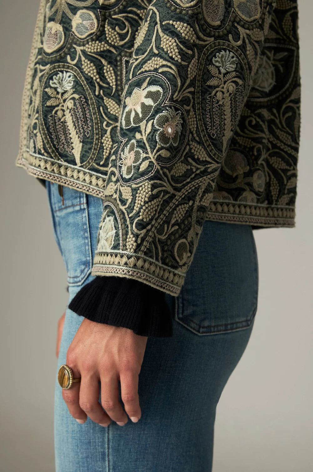 Abu Jacket Jade