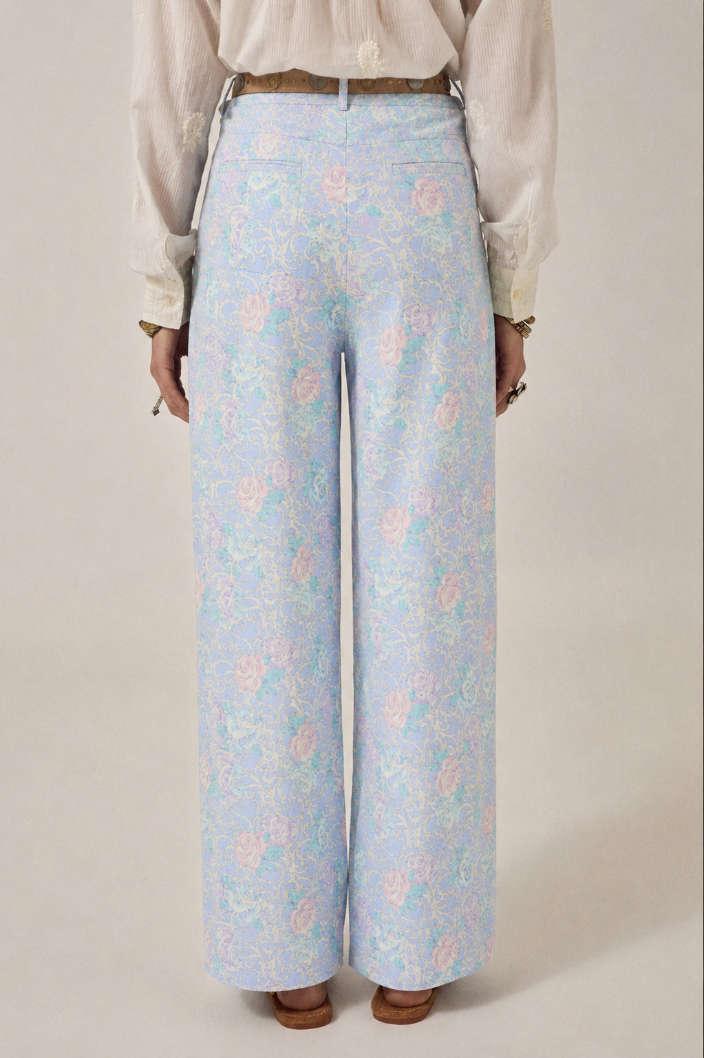 Simone Pant – Misty Bloom