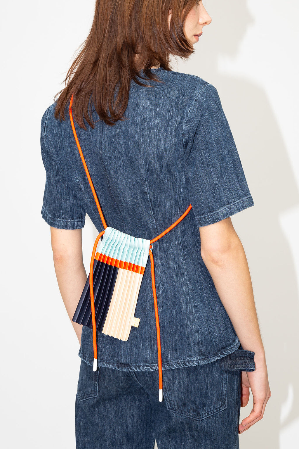 Satin pleated crossbody mini bag Blue