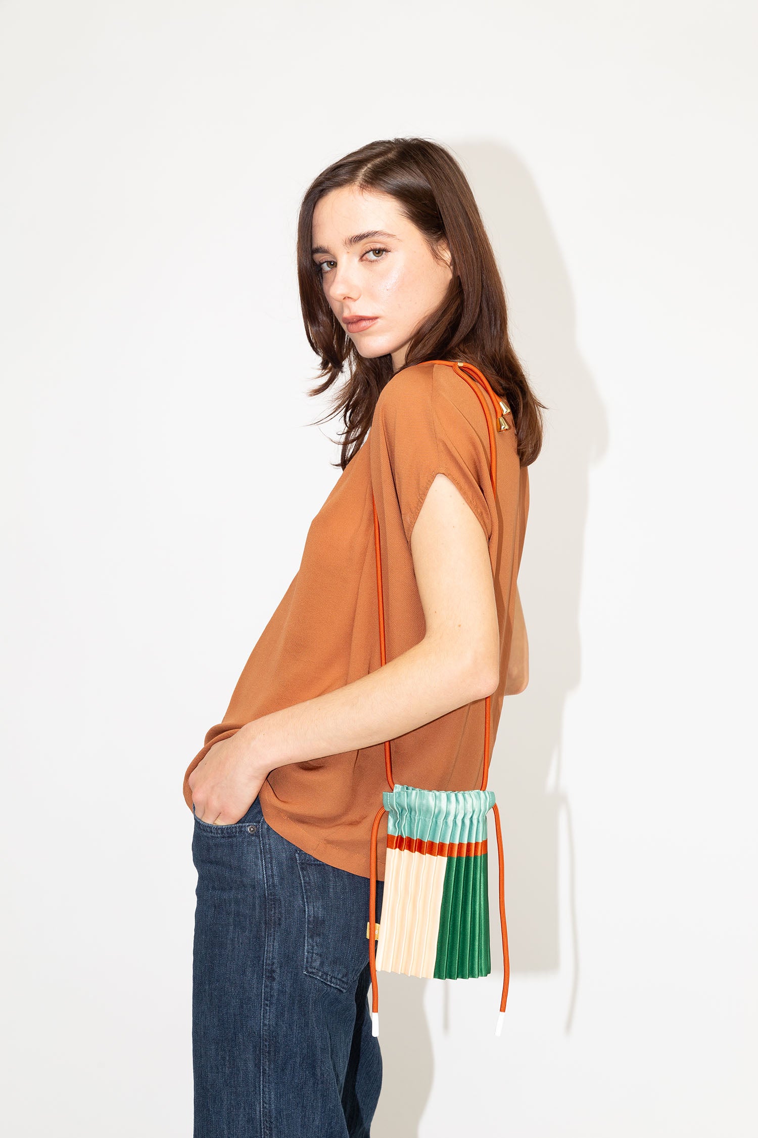 Satin pleated crossbody mini bag Emerald