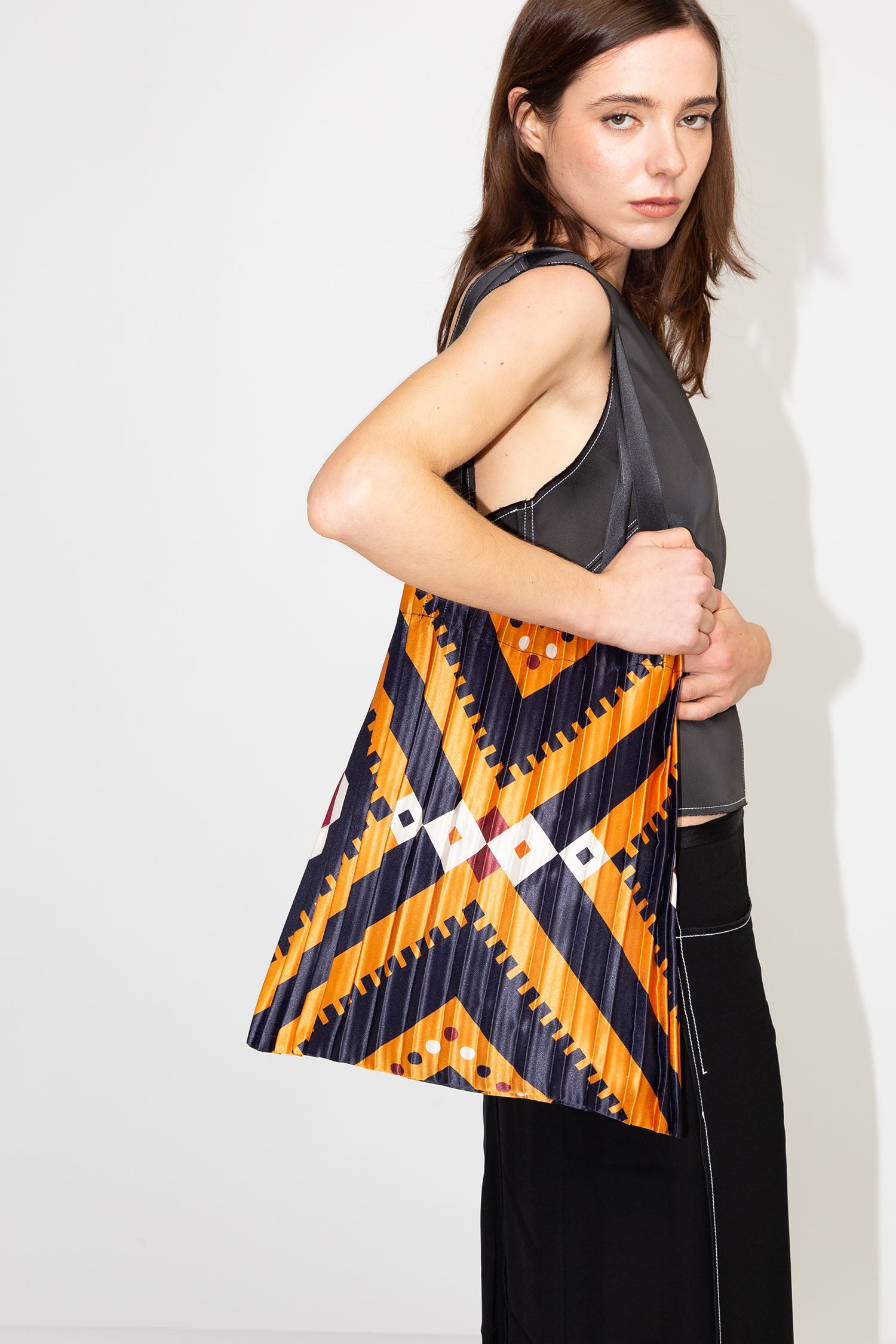 Satin pleated bag Alghero