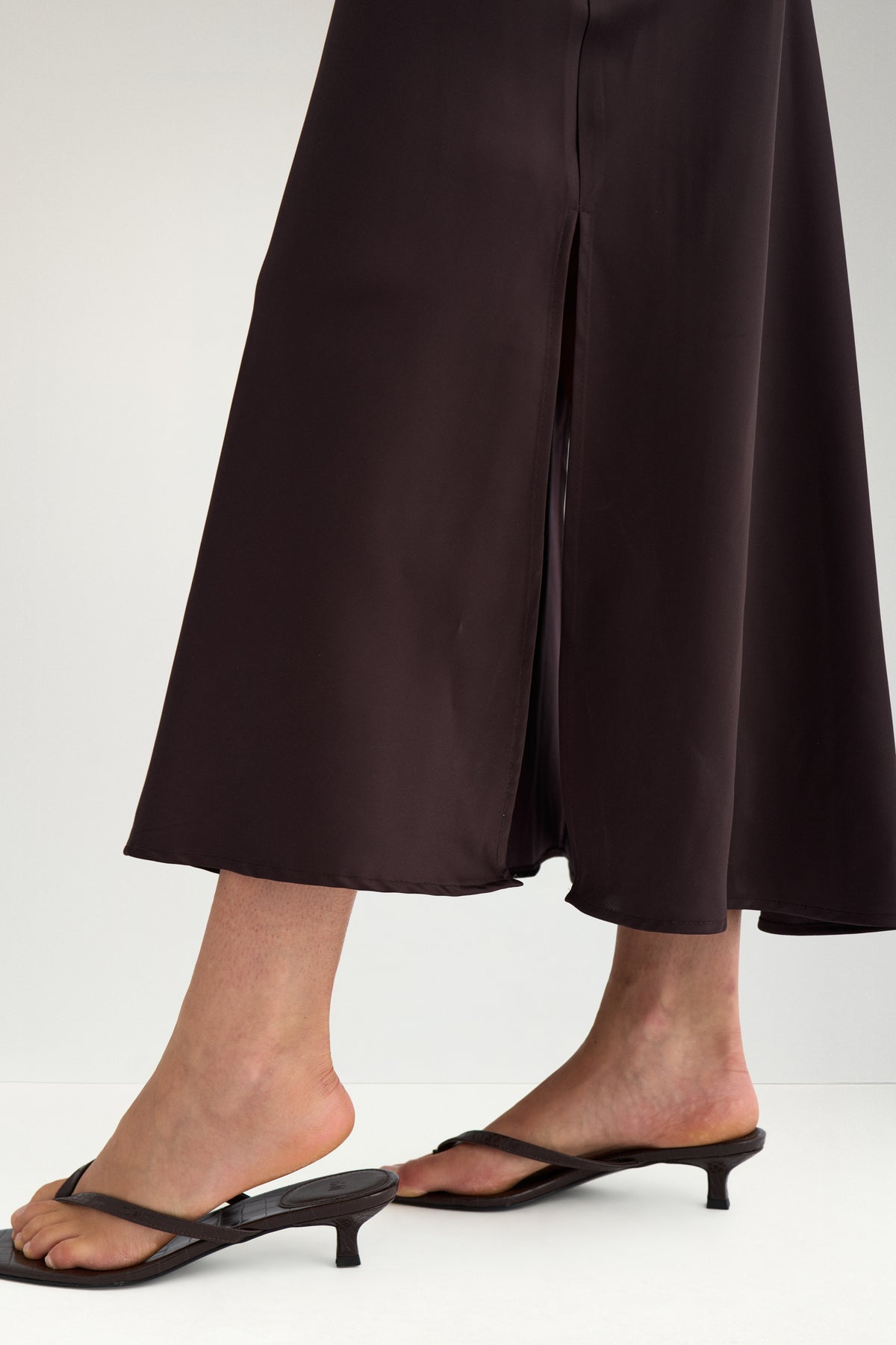 Nuevelyn Dress - Chocolate Plum