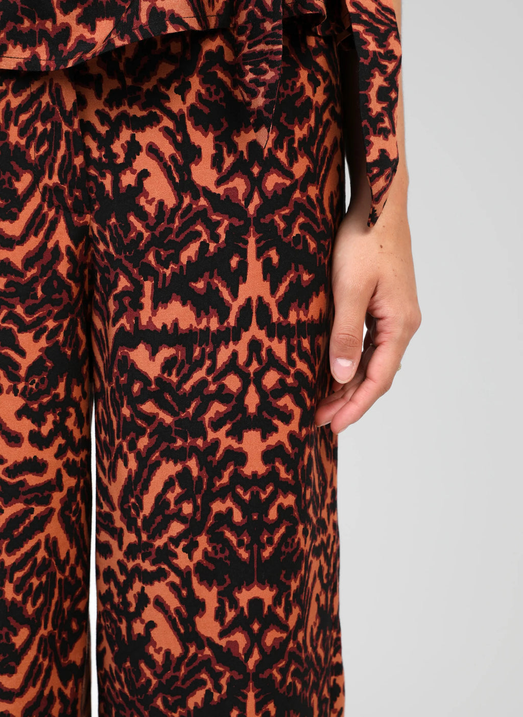 Phlora Ethnic Pants