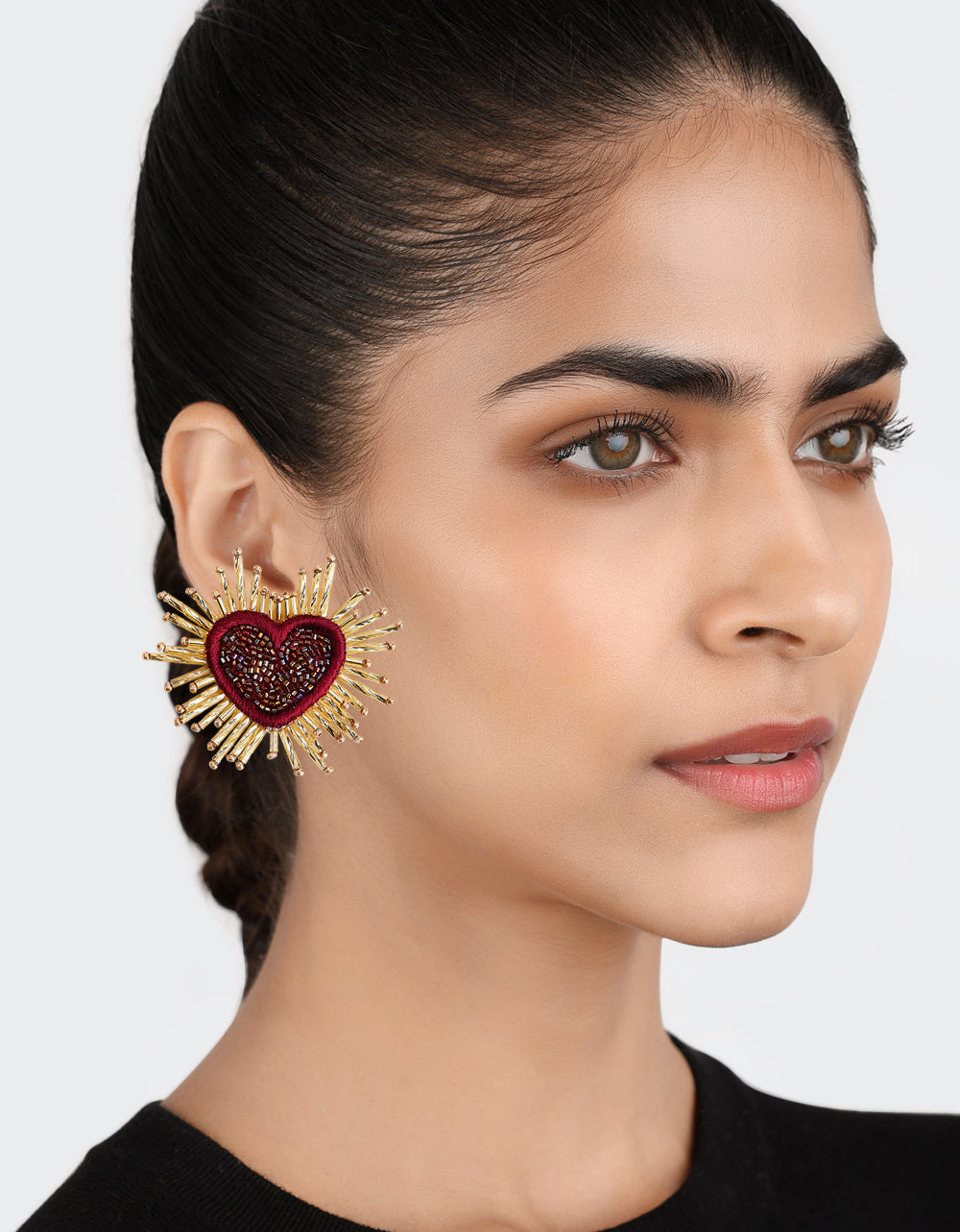 Sparkle Heart Beaded Earring Maroon