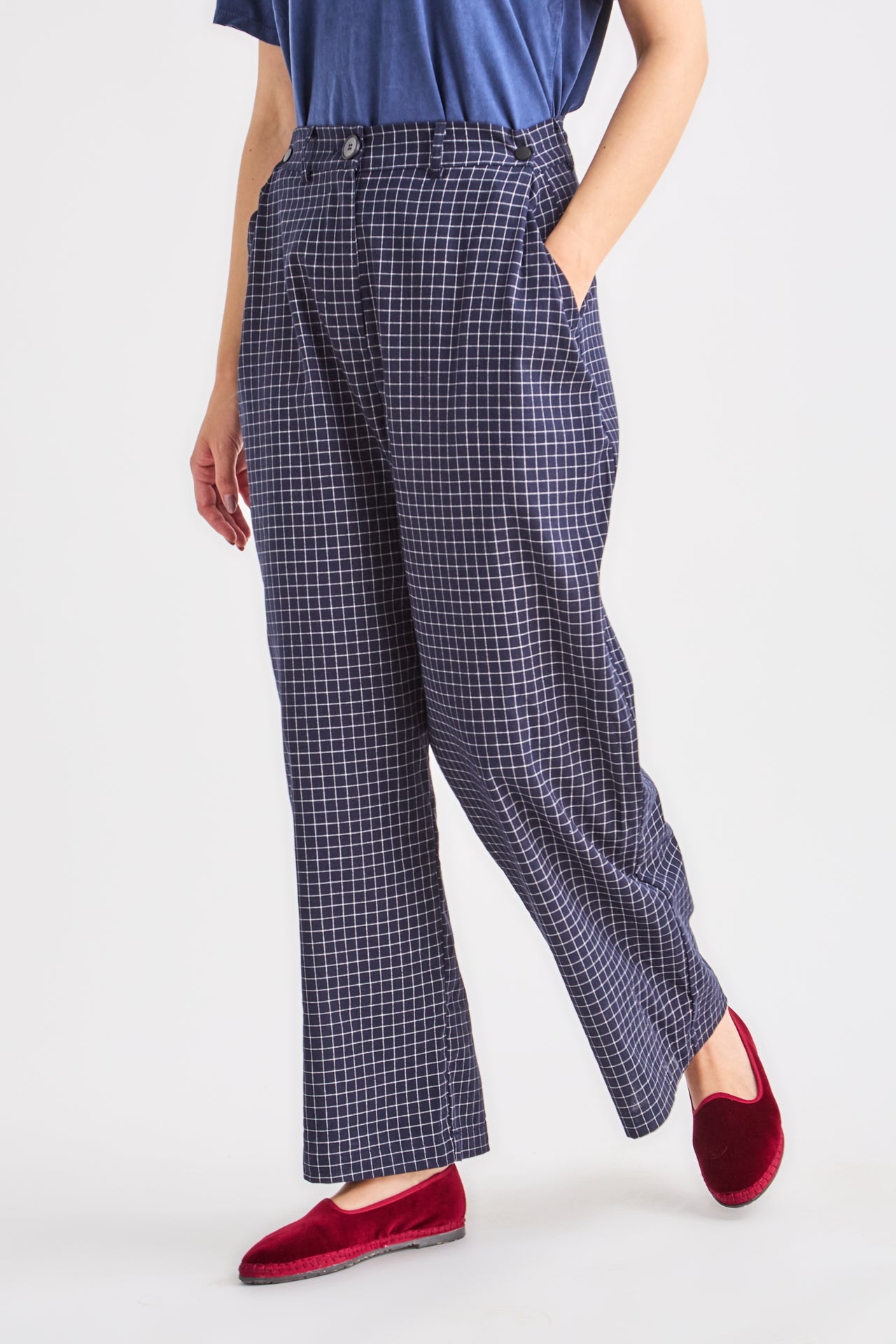 Checked Dark Blue & White Linen Wide Pants