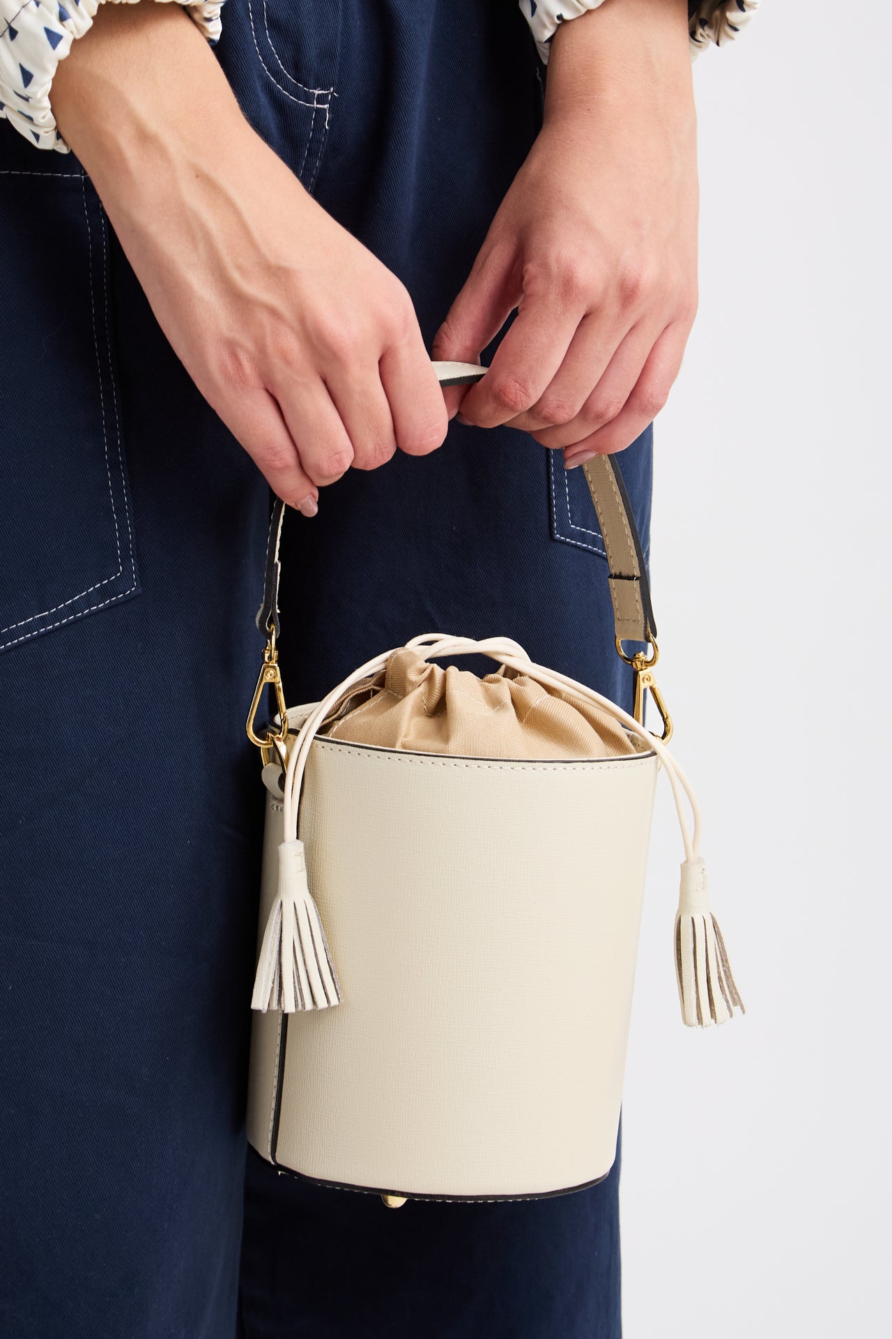 White leather bucket bag