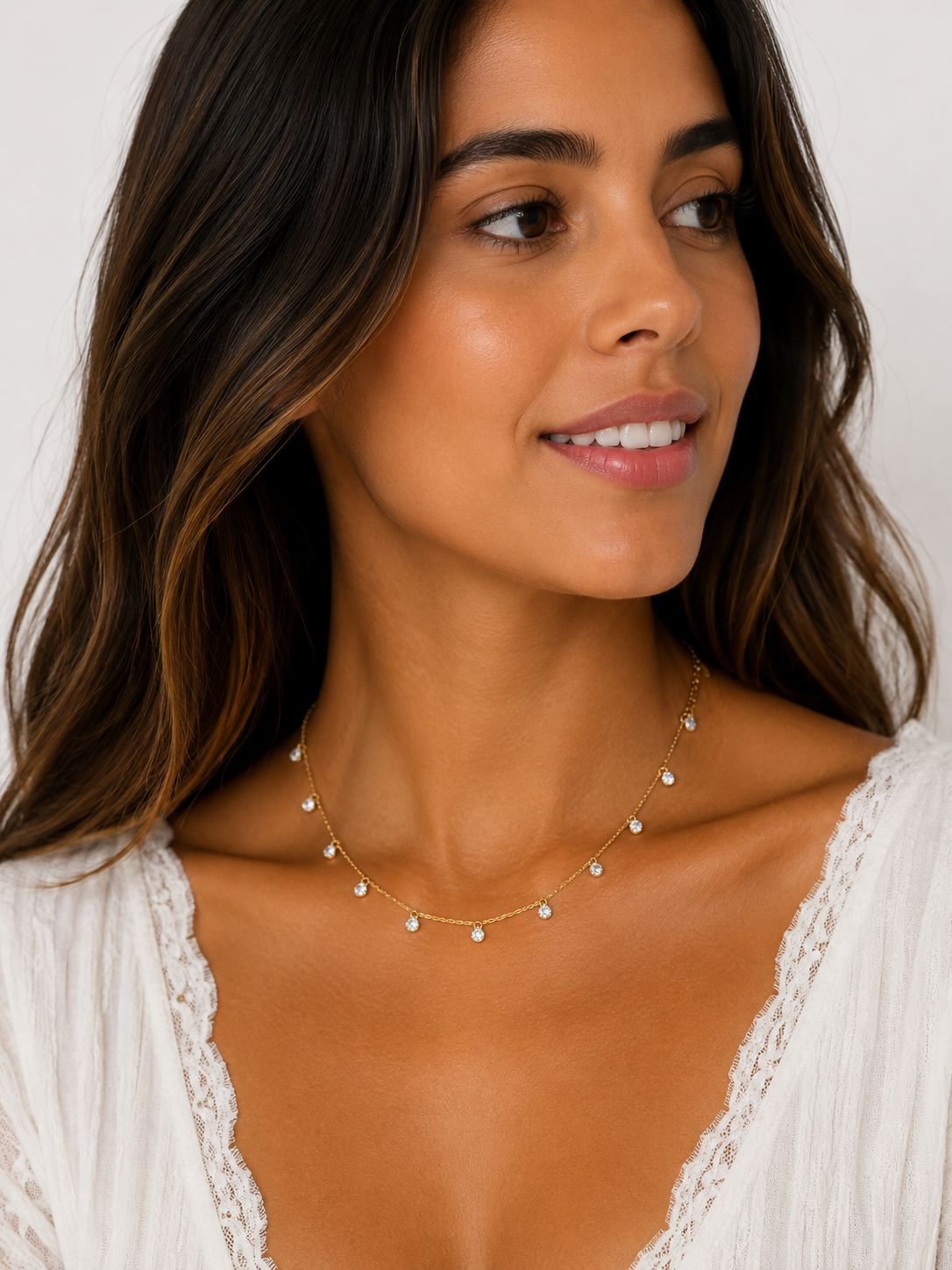Chain Necklace White Crystal Drops